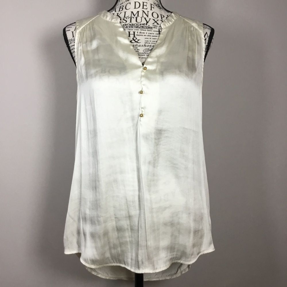 Creamy white satin sleeveless blouse 3 gold tone sphere buttons sz S elegant